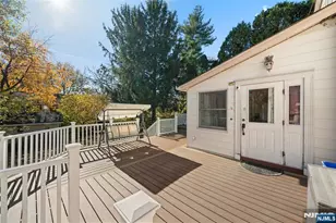 71 Fernwood Ct, Clifton, NJ 07011 - Photo 20