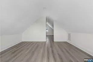 611 New York Ave, Lyndhurst Township, NJ 07071 - Photo 28