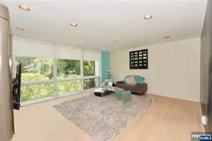 21 Hunter Ridge, Woodcliff Lake, NJ 07677 - Photo 10