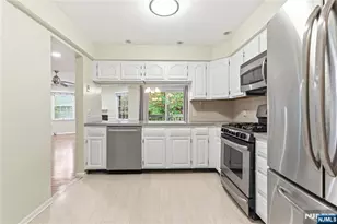 75 Quartz Ln, Paterson, NJ 07501 - Photo 8