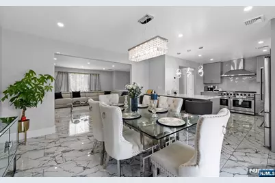 43 Saint Philips Drive, Clifton, NJ 07013 - Photo 8