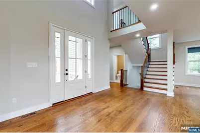 19 Meadowbrook Road, Upper Saddle River, NJ 07458 - Photo 2