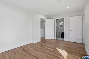 215 Floral St, Roselle, NJ 07203 - Photo 32