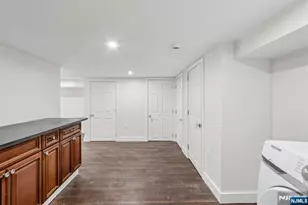 215 Floral St, Roselle, NJ 07203 - Photo 38