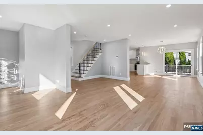 215 Floral Street, Roselle, NJ 07203 - Photo 14