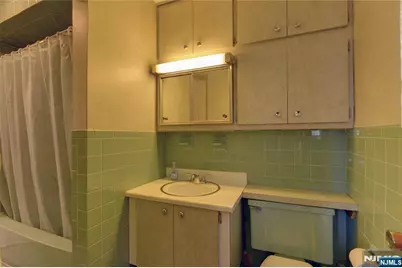 184 Abbe Lane, Clifton, NJ 07013 - Photo 22