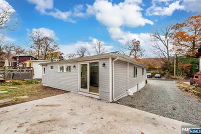 25 Setting Sun Trail, West Milford, NJ 07480 - Photo 22
