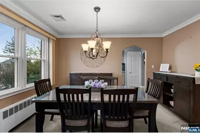 31 Rollins Avenue, Clifton, NJ 07011 - Photo 8