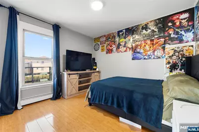 54 Brookdale Avenue, Newark, NJ 07106 - Photo 12