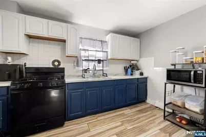 54 Brookdale Avenue, Newark, NJ 07106 - Photo 6