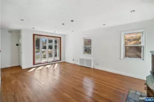 811 Summit Ave, Hackensack, NJ 07601 - Photo 4
