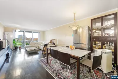 2000 Linwood Avenue 5L #5L, Fort Lee, NJ 07024 - Photo 2