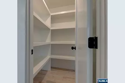 81 Mission Street, Montclair, NJ 07042 - Photo 12