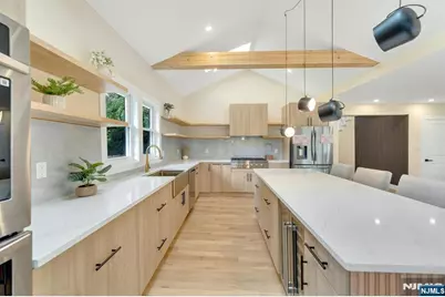 302 W Clinton Avenue, Tenafly, NJ 07670 - Photo 8