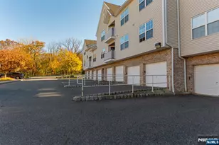 11 Parkside Ct, Wayne, NJ 07470 - Photo 22