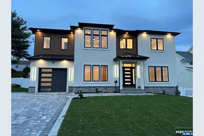 70 Anderson Drive, Clifton, NJ 07013 - Photo 2