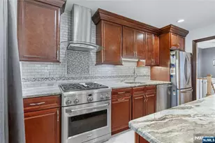 286 Spruce Ave, Emerson, NJ 07630 - Photo 6