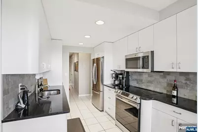 2 Claridge Drive 2Nw #2NW, Verona, NJ 07044 - Photo 14