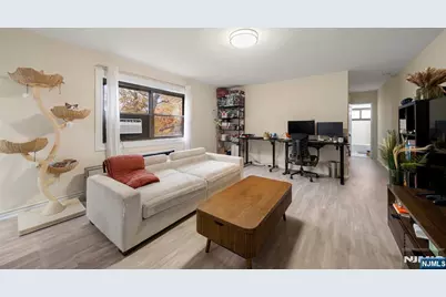 3040 Edwin Avenue 4A #4A, Fort Lee, NJ 07024 - Photo 8