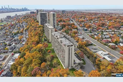 4 Horizon Road 627 #627, Fort Lee, NJ 07024 - Photo 34