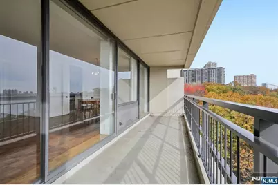 4 Horizon Road 627 #627, Fort Lee, NJ 07024 - Photo 24