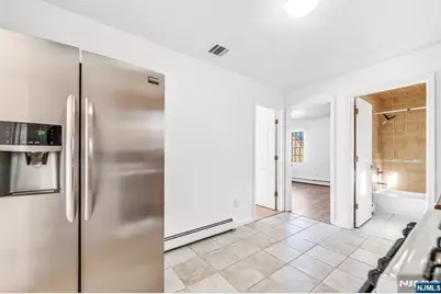 457 Washington Avenue, Cliffside Park, NJ 07010 - Photo 18