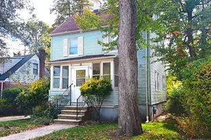 152 Washington Pl, Teaneck Township, NJ 07666 - Photo 4