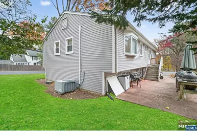 182 Yawpo Avenue, Oakland, NJ 07436 - Photo 38
