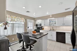 182 Yawpo Ave, Oakland, NJ 07436 - Photo 12