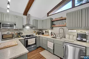 64 Bellot Rd, Ringwood, NJ 07456 - Photo 10