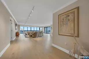 1500 Palisade Ave 15F, Fort Lee, NJ 07024 - Photo 2