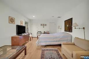 2 Allison Ct, Allendale, NJ 07401 - Photo 34