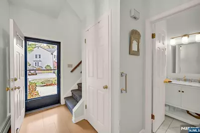 2 Allison Court, Allendale, NJ 07401 - Photo 10