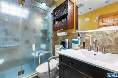 103 Virginia Avenue, Jersey City, NJ 07304 - Photo 14