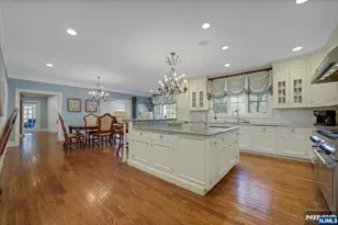 278 Crest Pl, Franklin Lakes, NJ 07417 - Photo 20
