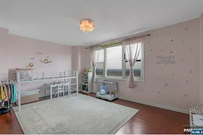 555 North Avenue 17S #17S, Fort Lee, NJ 07024 - Photo 10