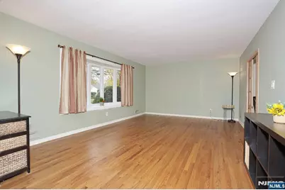 787 Schaefer Avenue, Oradell, NJ 07649 - Photo 4