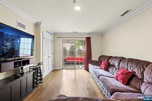 1625 Paterson Plank Road 9, Secaucus, NJ 07094 - Photo 2