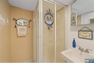 63 Pomona Avenue, Fair Lawn, NJ 07410 - Photo 16