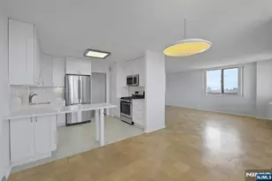 2150 Center Ave 19E, Fort Lee, NJ 07024 - Photo 4