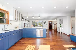 4 Gail Pl, Secaucus, NJ 07094 - Photo 22