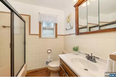 4 Gail Place, Secaucus, NJ 07094 - Photo 28