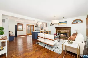 4 Gail Pl, Secaucus, NJ 07094 - Photo 12