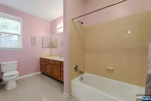 6 Cliff Road D2, Woodland Park, NJ 07424 - Photo 22