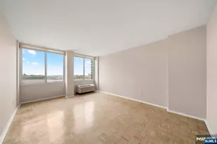 200 Winston Dr 508, Cliffside Park, NJ 07010 - Photo 20