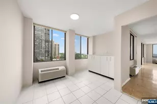 200 Winston Dr 508, Cliffside Park, NJ 07010 - Photo 10