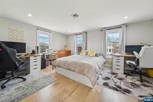 208 Jefferson Ave, Hasbrouck Heights, NJ 07604 - Photo 10