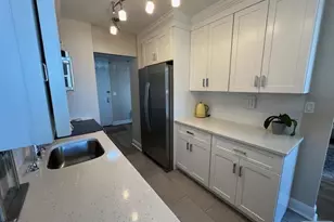 300 Winston Dr 2523, Cliffside Park, NJ 07010 - Photo 16