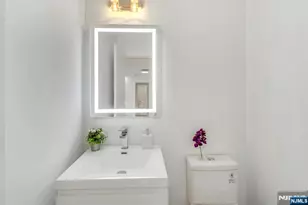 1600 Parker Ave 30D, Fort Lee, NJ 07024 - Photo 18