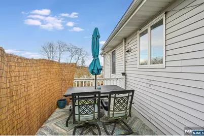 19 Pearl Street, Bloomingdale, NJ 07403 - Photo 20